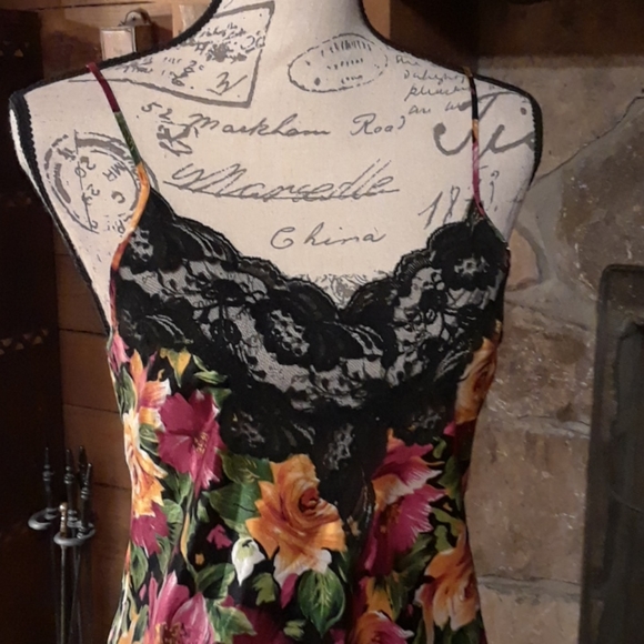Vintage Victoria's Secret slip gown - Picture 2 of 6